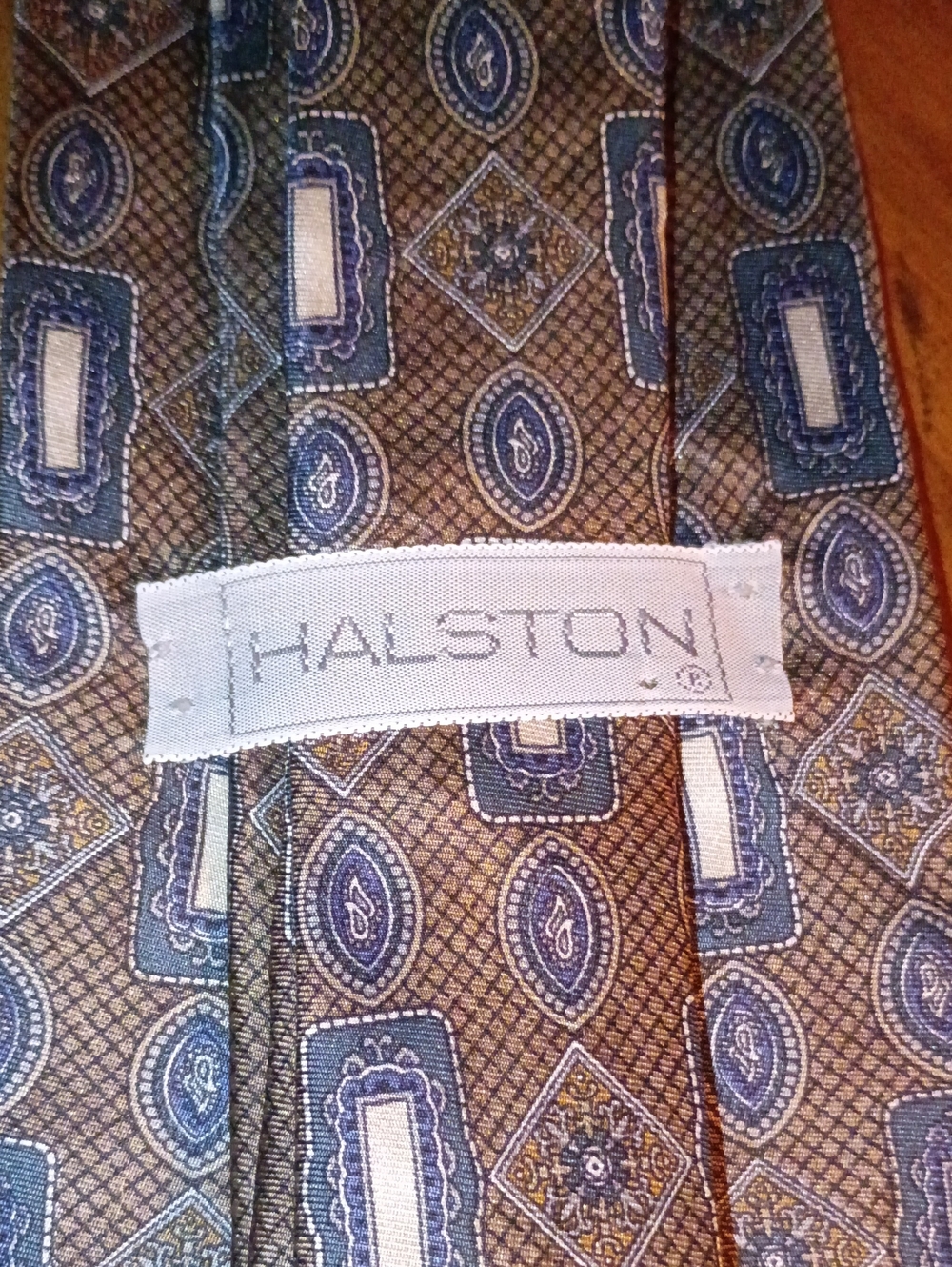 Fabulous Halston Heritage Blue Brown Printed In Italy, Manufactured USA - Tie